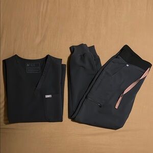 Figs Women's Scrub Set in Charcoal